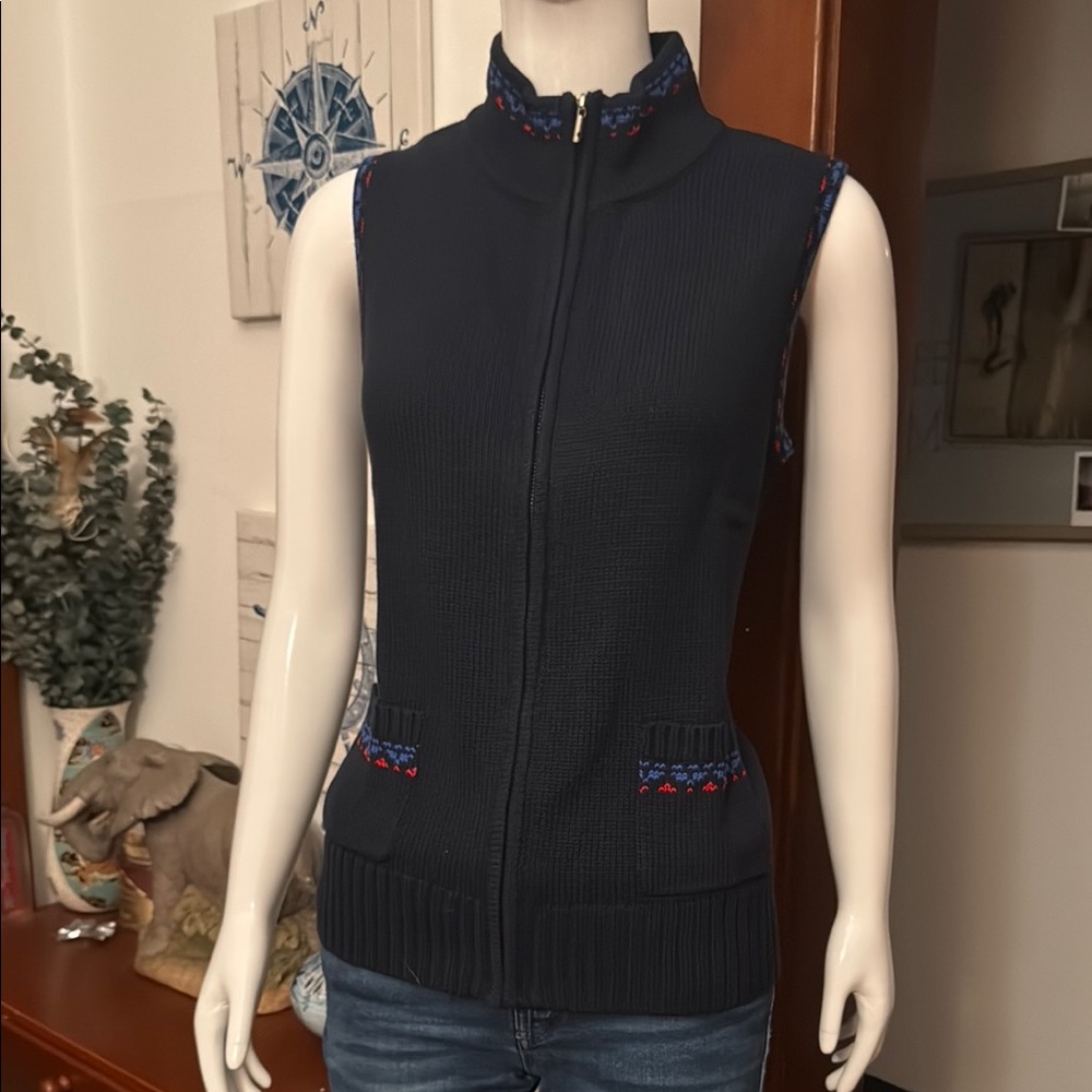 NWT size small Northern reflections Navy Sleeveless Zip-Up sweater Vest